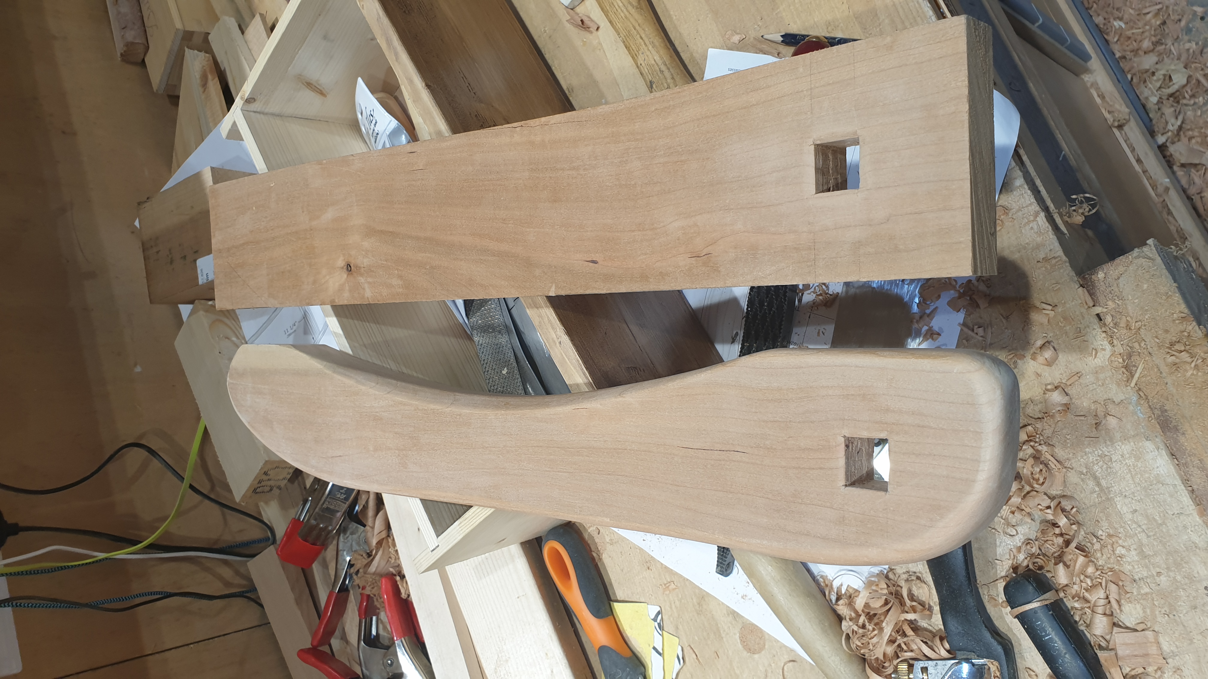 Shaping the arm rests